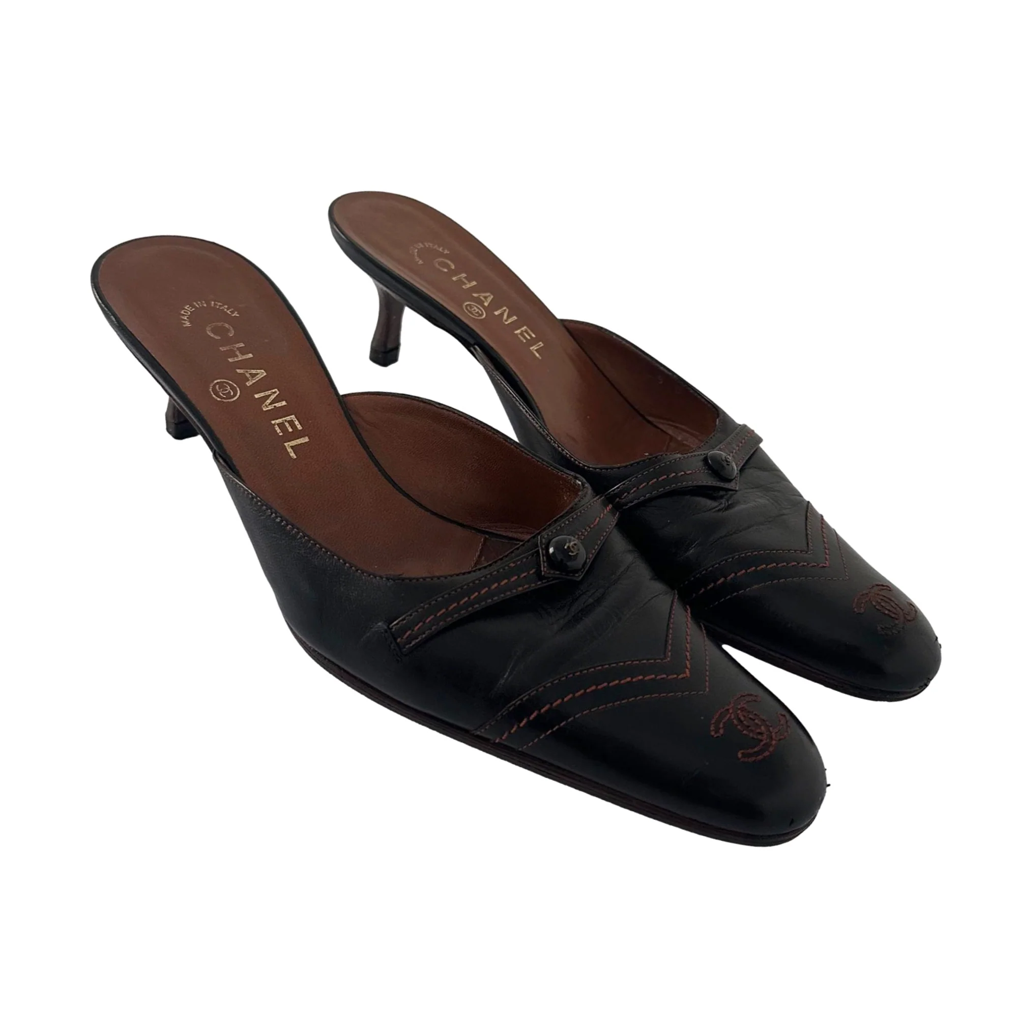 Chanel Black Leather Embroidered Logo Heels - Image 2