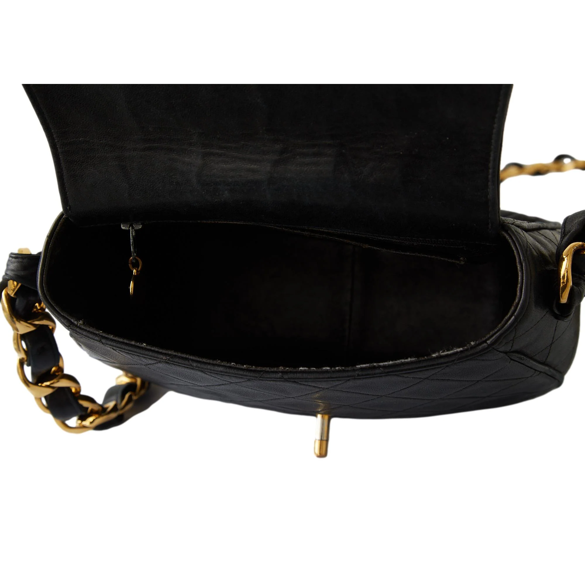 Chanel Black Jumbo Chain Flap Bag - Image 4