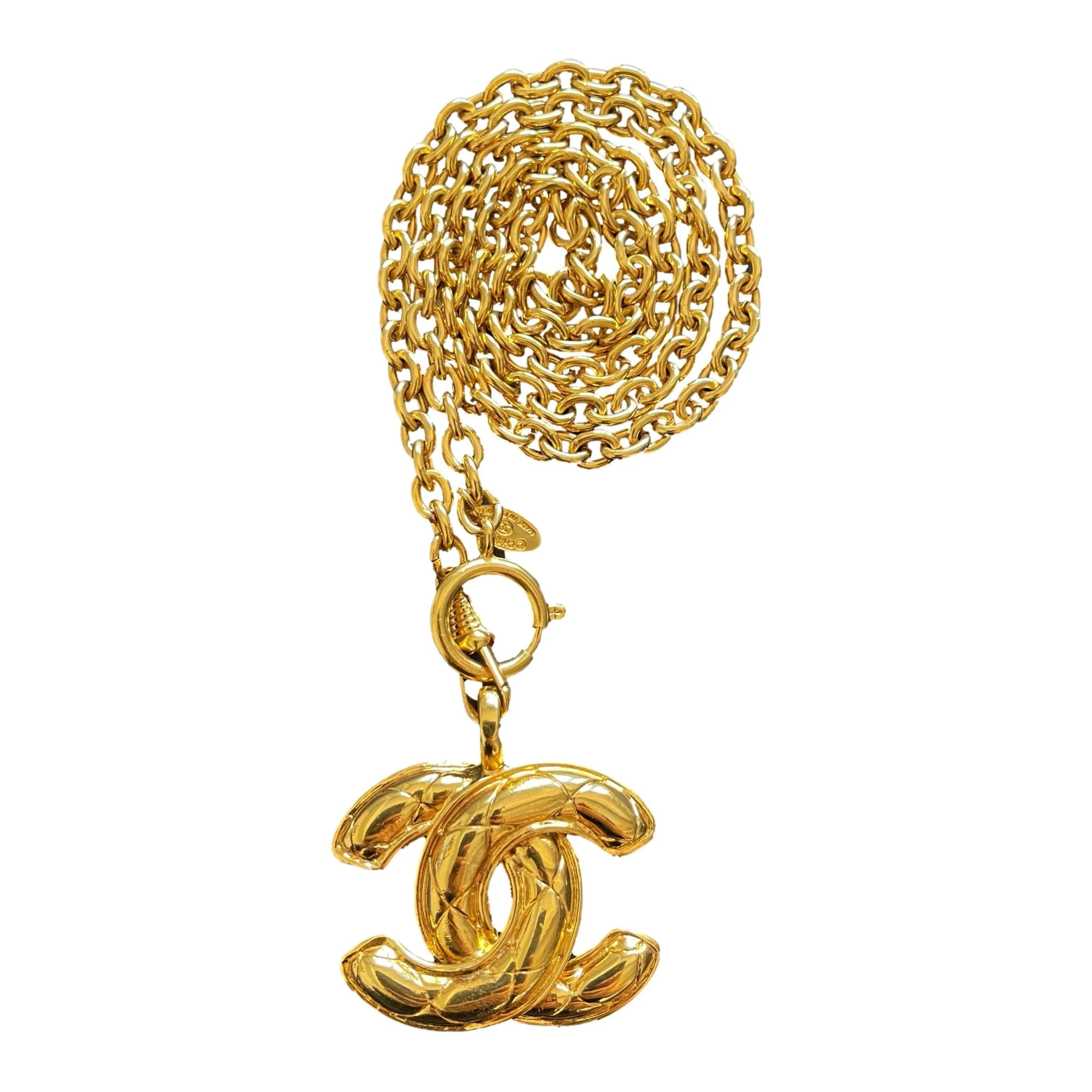 Chanel Gold Quilted Logo Chain - Image 2