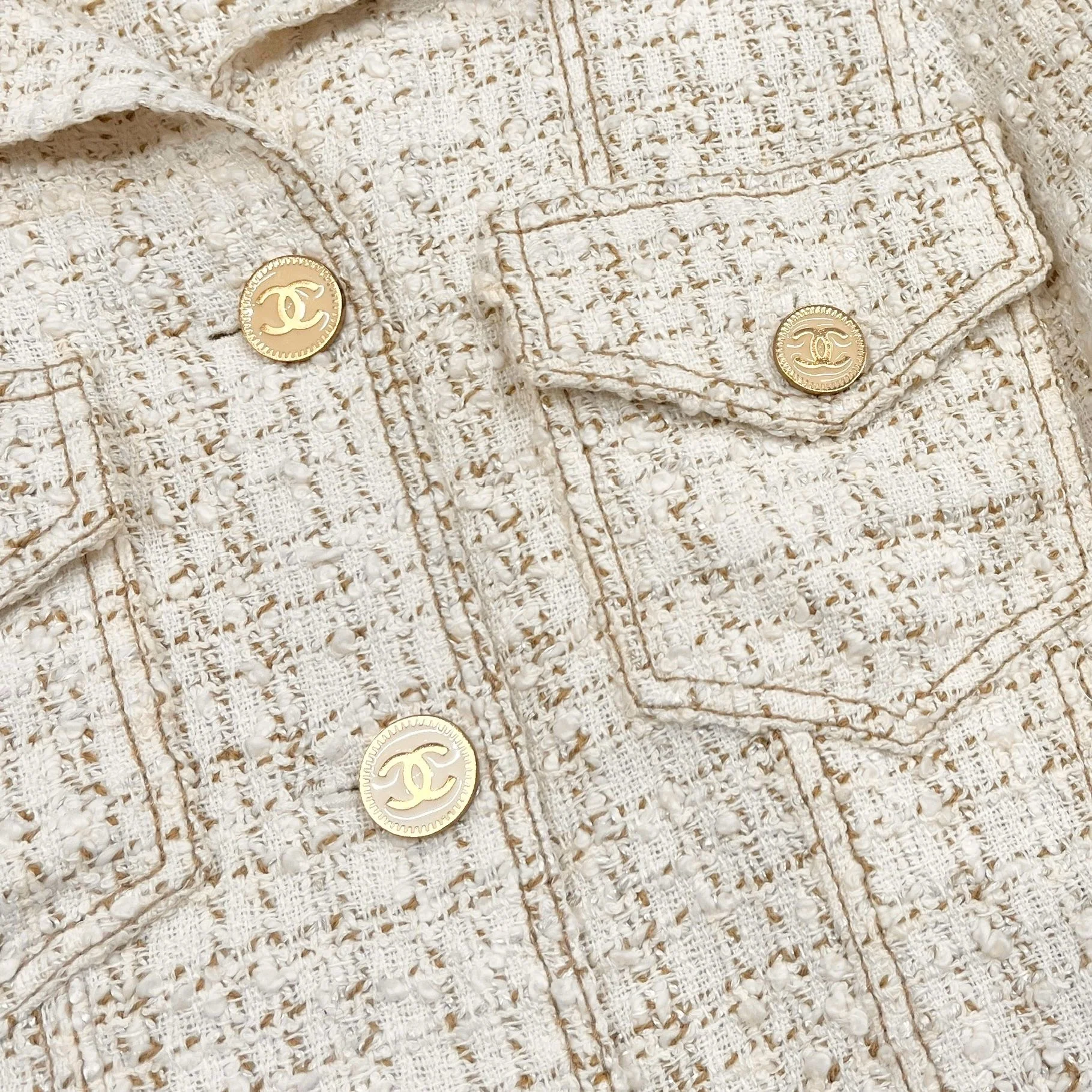 Chanel Ivory Cropped Logo Set - Image 4