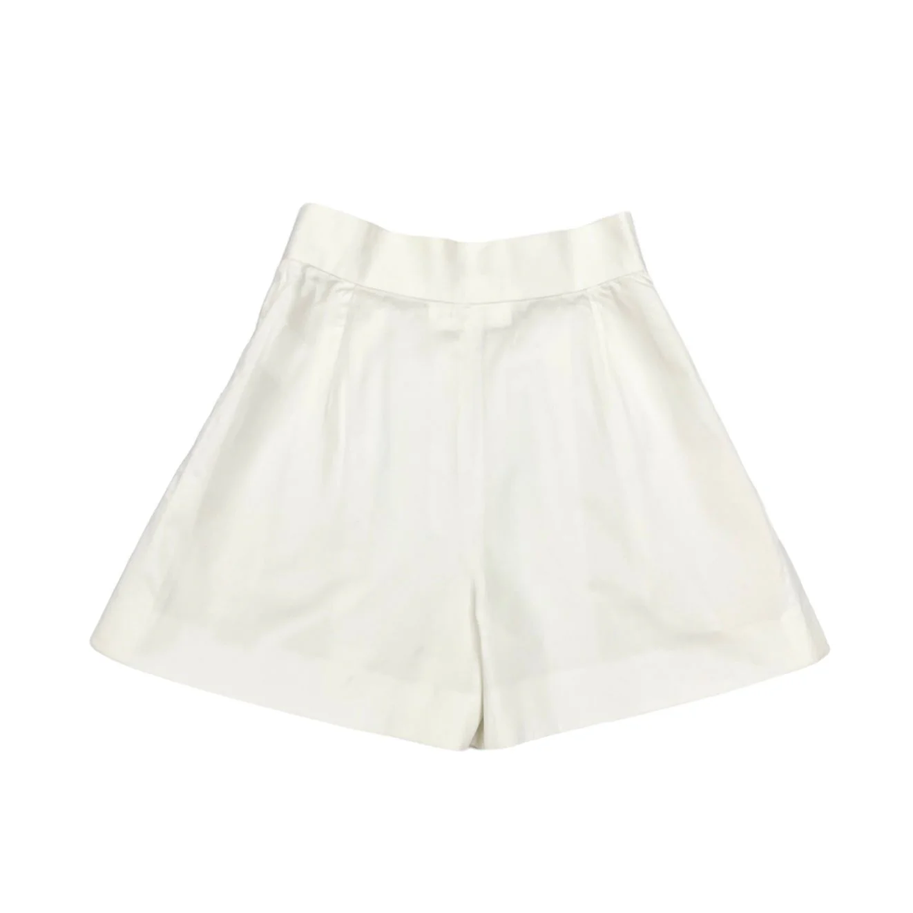 Chanel White Logo Button Pleated Shorts - Image 2