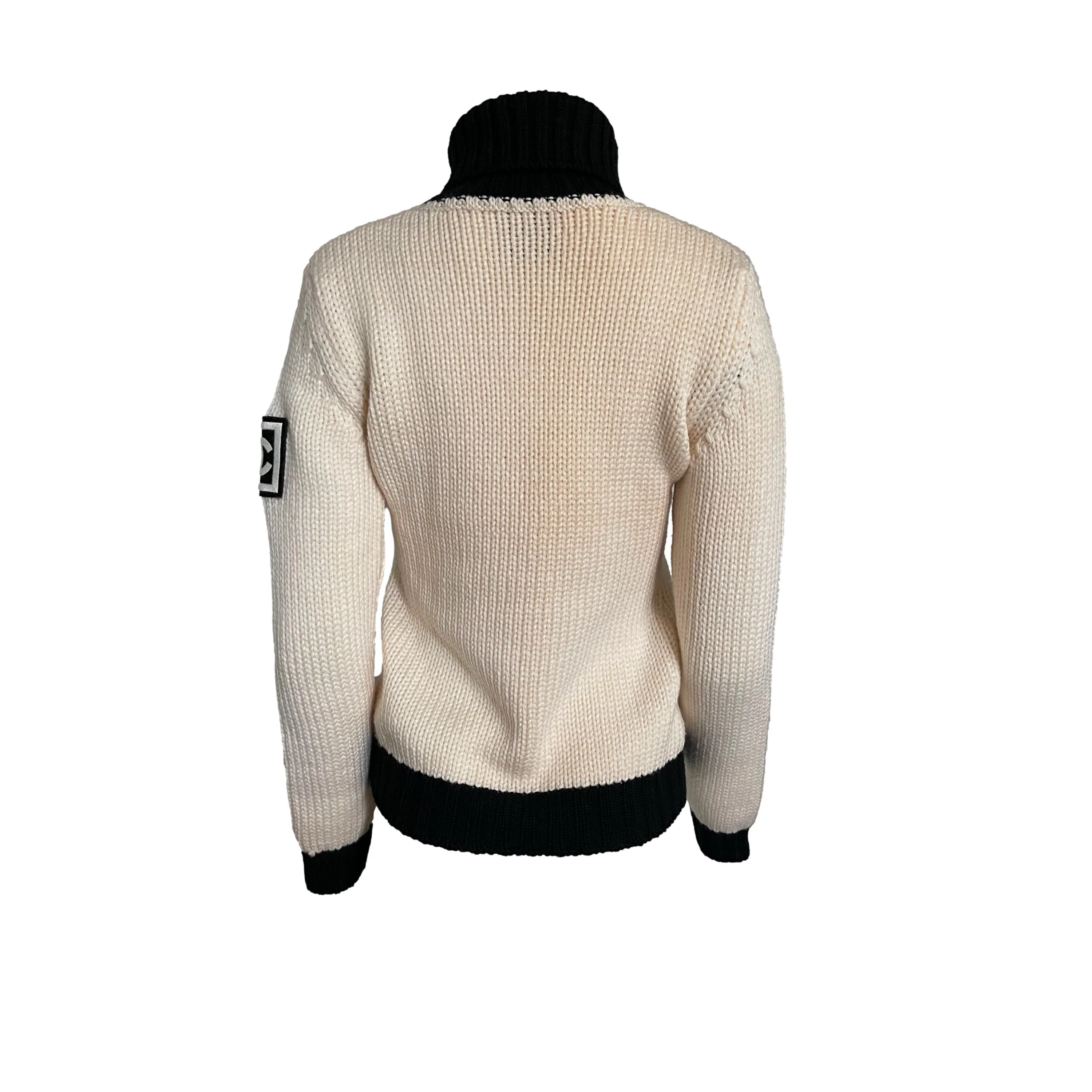 Chanel White Snowflake Sweater - Image 2