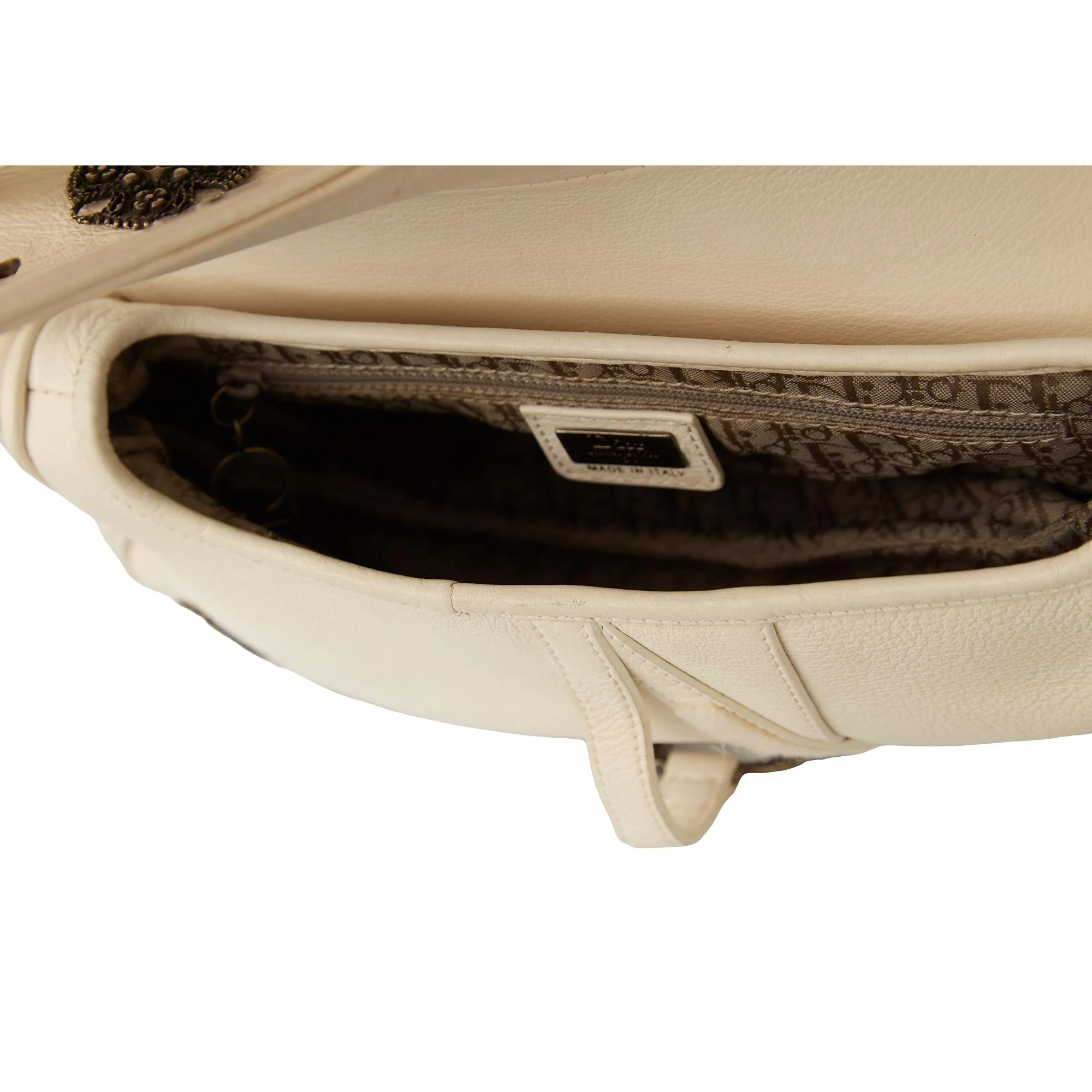 Dior White Leather Charm Saddle Bag - Image 3