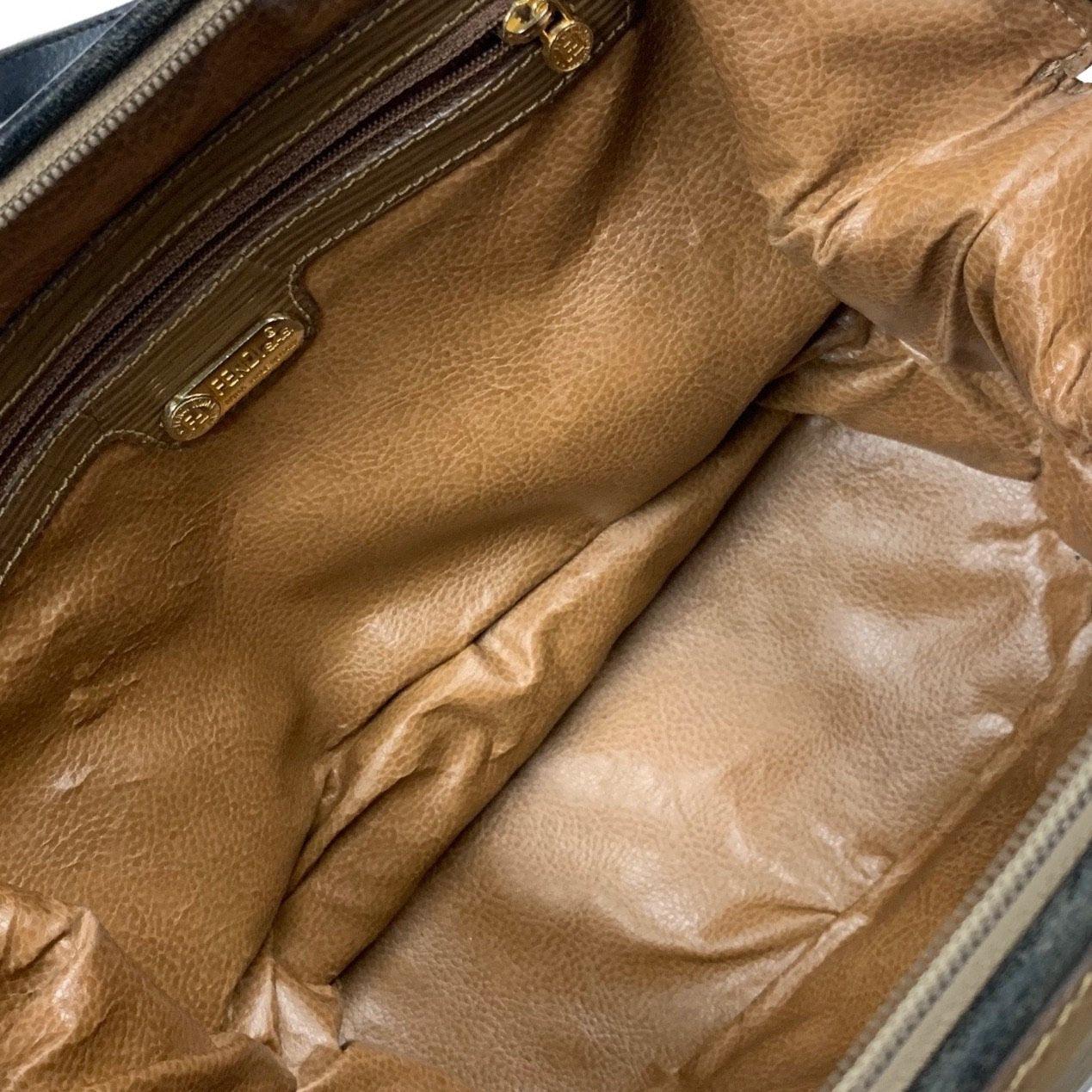 Fendi Brown Textured Leather Shoulder Bag - Image 4