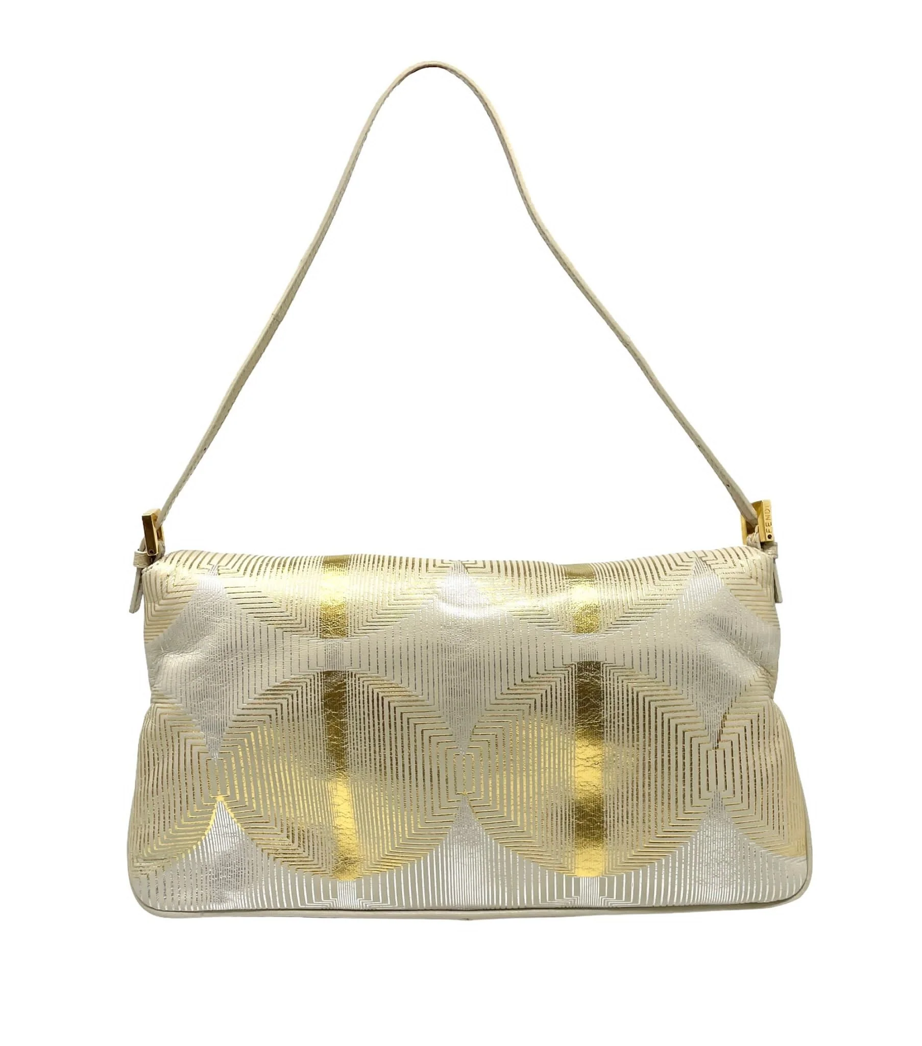 Fendi Gold Textured Baguette - Image 3