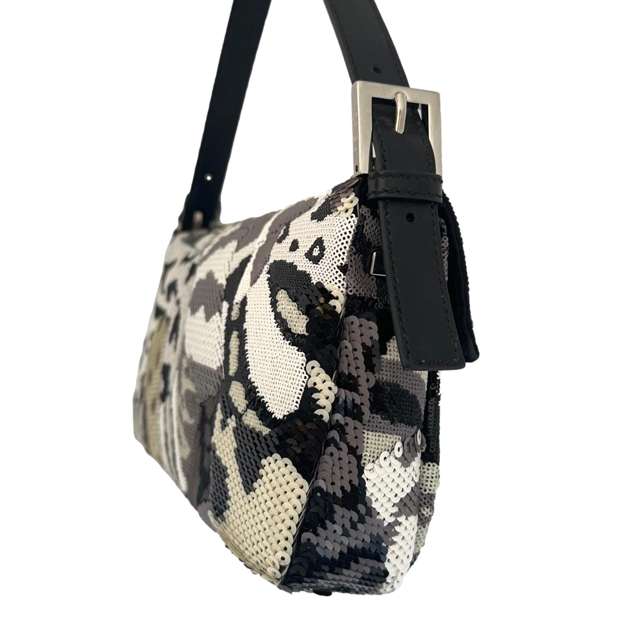 Fendi Grey Sequin Baguette Bag - Image 4