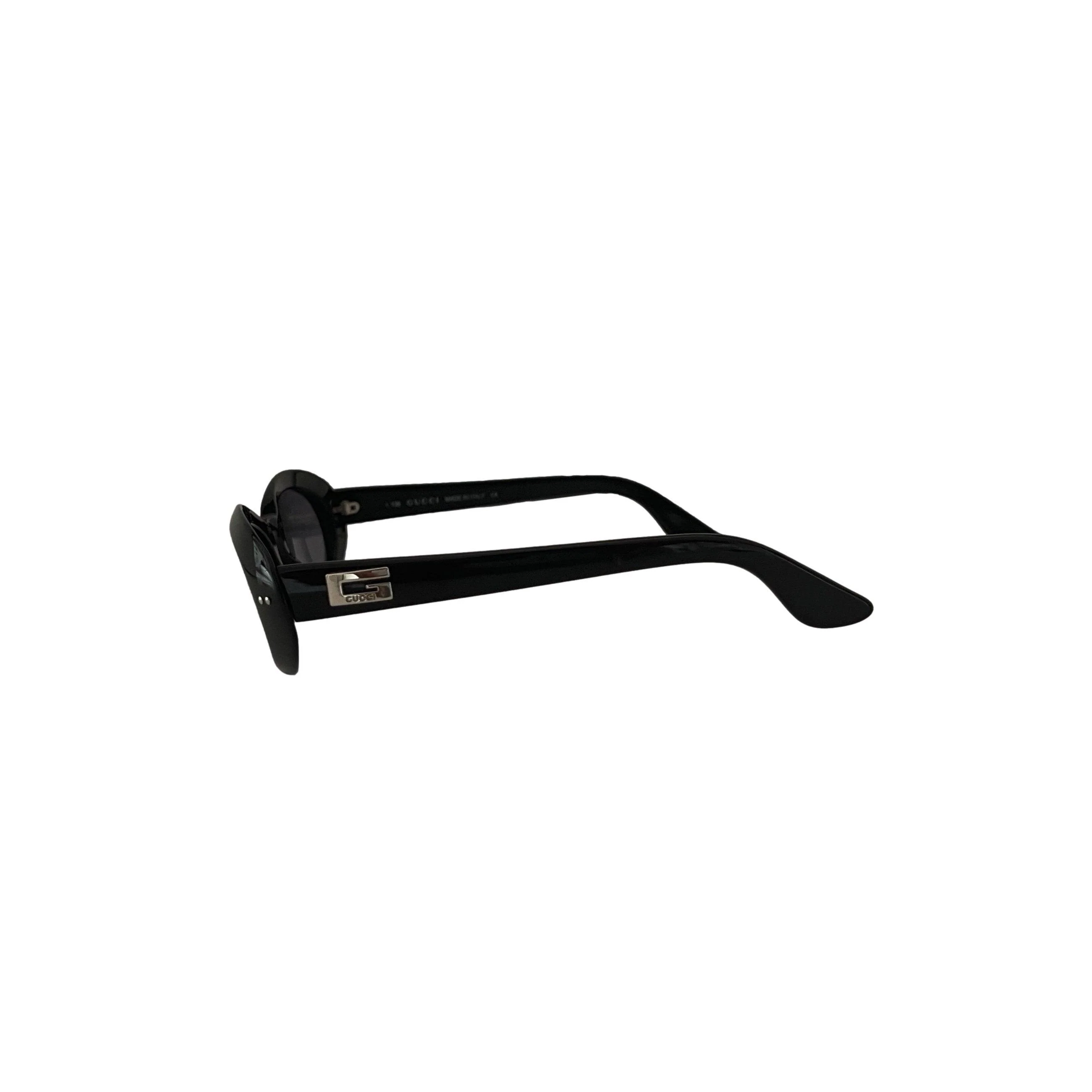 Gucci Black Oval Sunglasses - Image 3