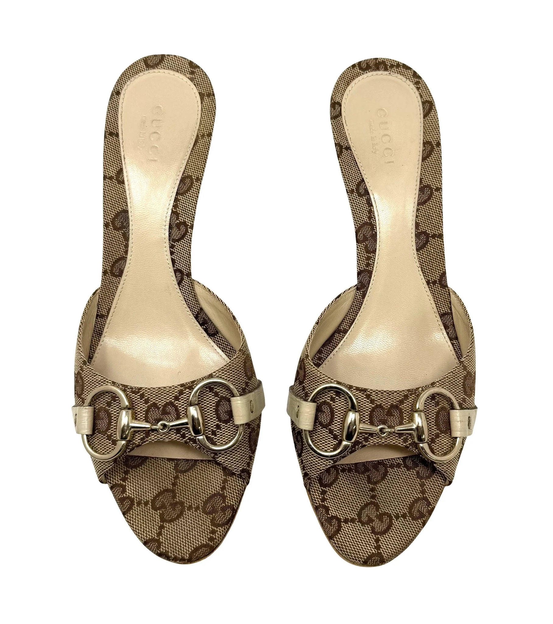 Gucci Tan Logo Horsebit Heels - Image 3