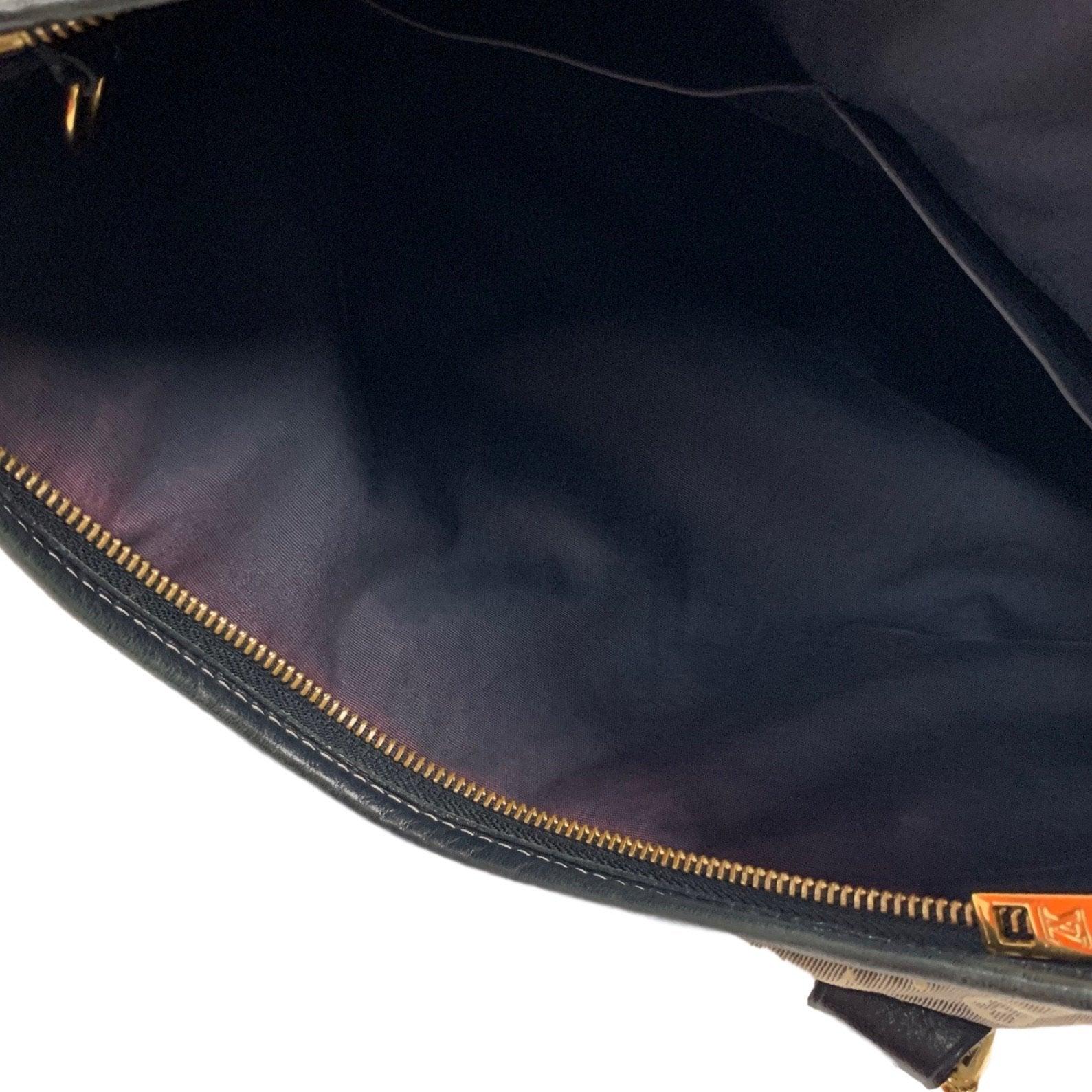 Louis Vuitton Navy Large Canvas Shoulder Bag - Image 5