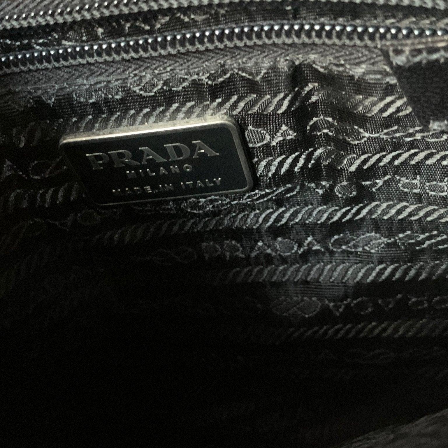 Prada Logo Plastic Chain Shoulder Bag - Image 5